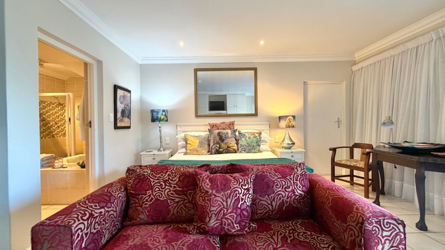 6 Bedroom Property for Sale in Gordons Bay Village Western Cape